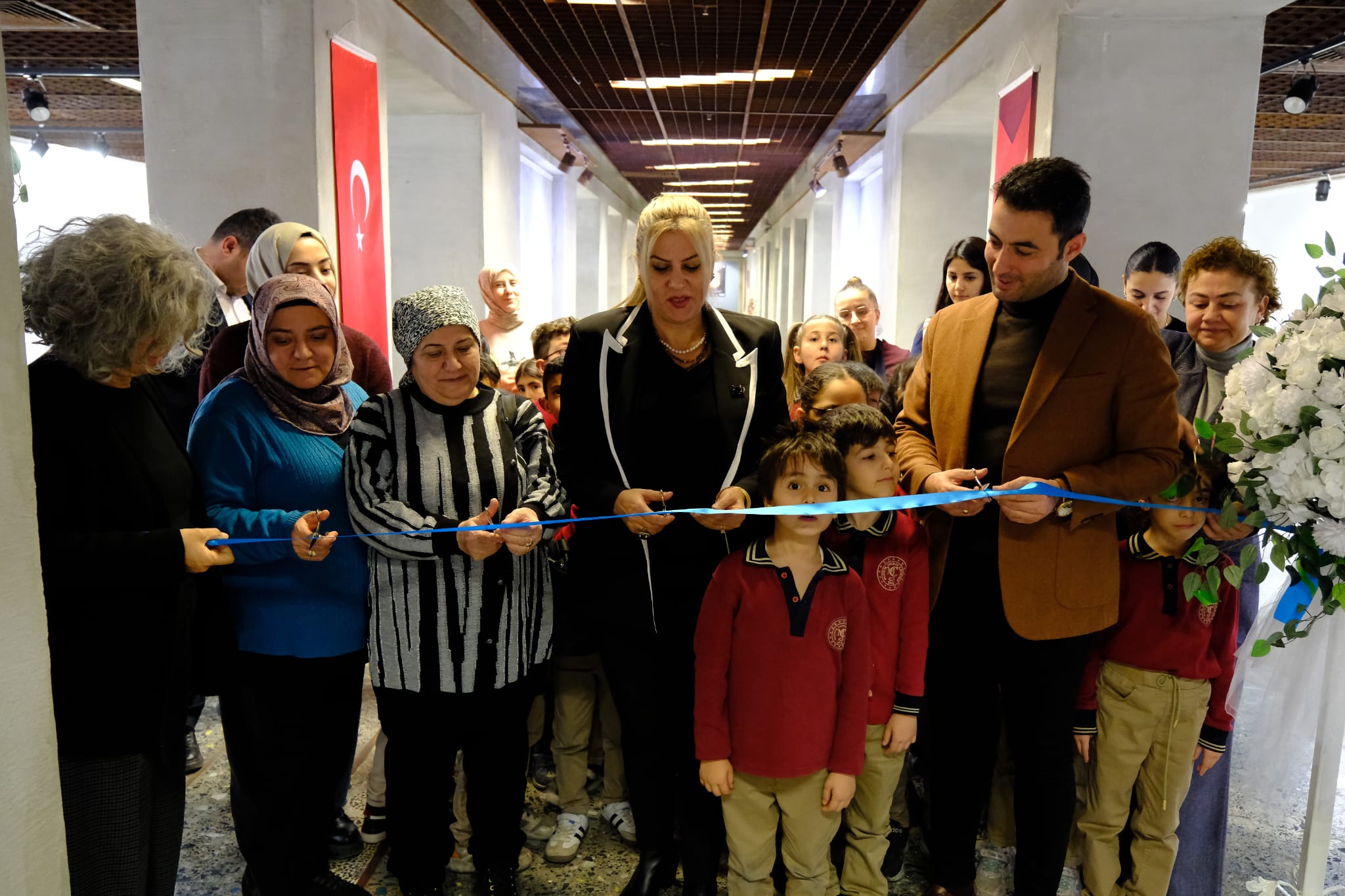 ''KALPLERE İŞLENEN 170 YIL'' SİNGER SERGİSİ AÇILDI