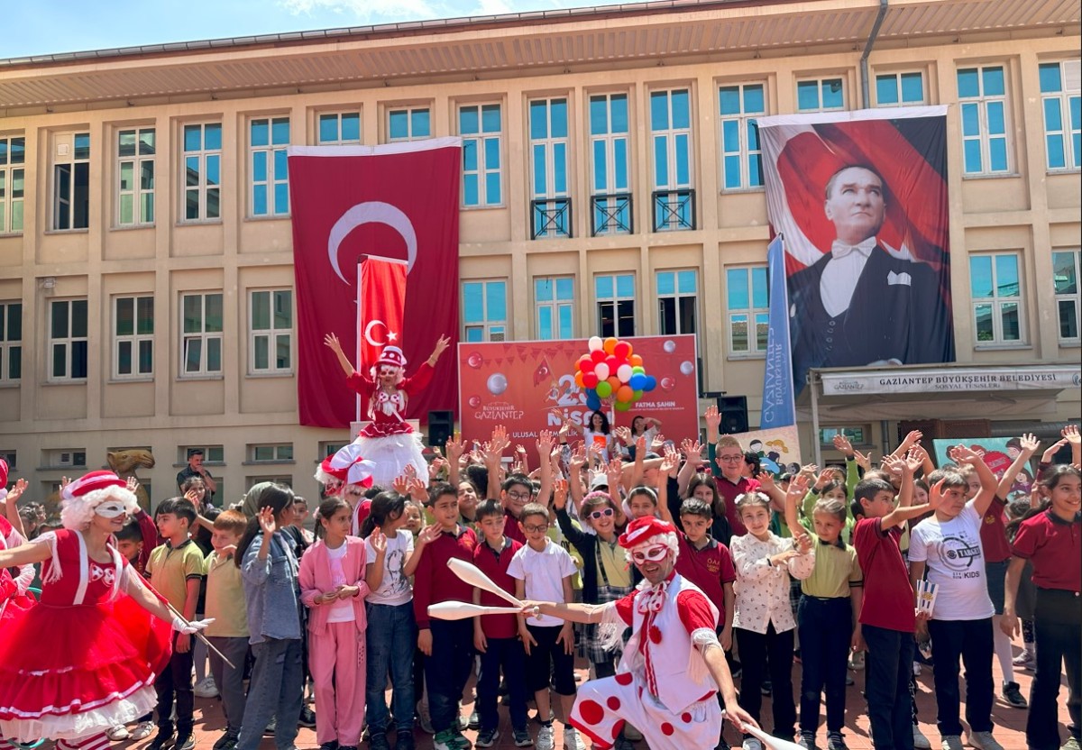 23 Nisan Ulusal Egemenlik ve Çocuk Bayramı